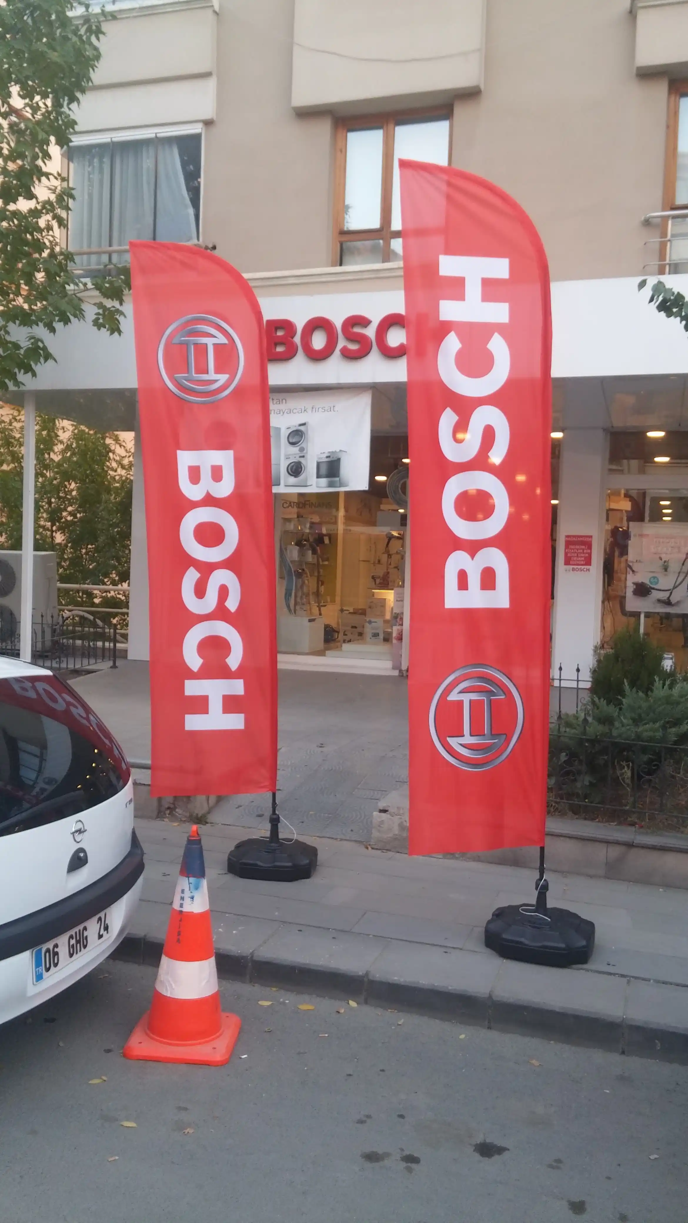 Beyaz Eşyacı Yelken Bayrağı-8