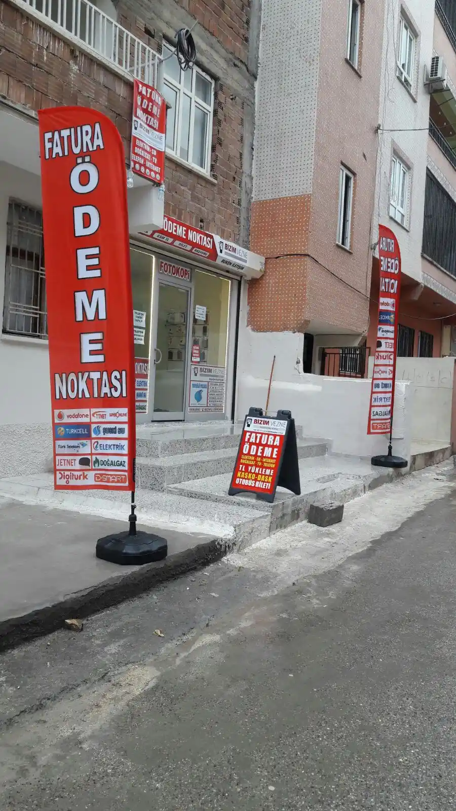 Cep Telefoncu Yelken Bayrağı-15