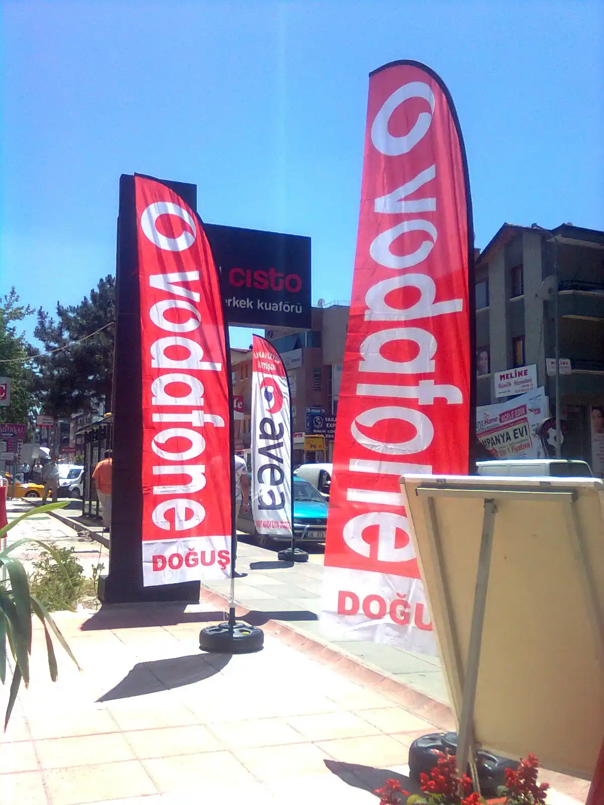 Cep Telefoncu Yelken Bayrağı-2