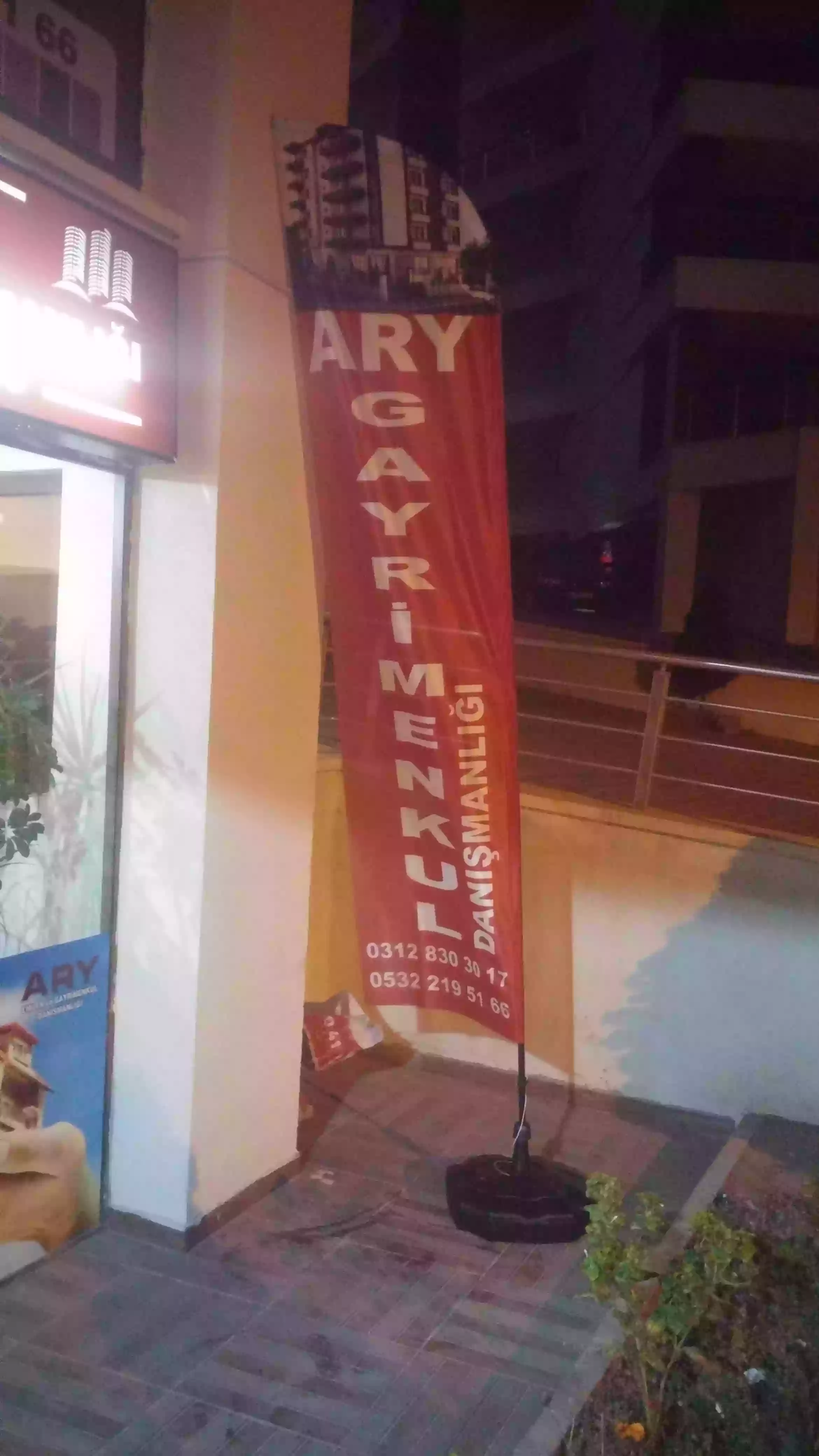 Emlakçı Yelken Bayrağı-17